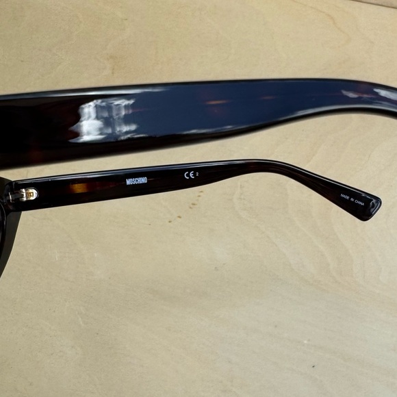 NEW Authentic Moschino Studded Cat Eye Sunglasses Tortoise - Picture 5 of 9
